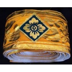 Sabuk Prada Kuning Pendek (gold-painted wrap-around)
